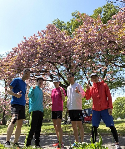 練習後に里桜をバックにパシャリ📷